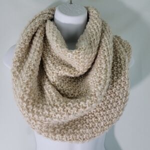 NEW Express Ivory Chunky Cable Knit Scarf OS Minimalist Winter Gorpcore Cozy